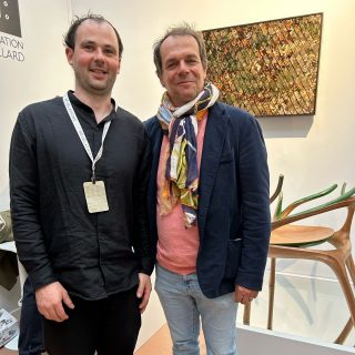 Bravo à Louis Monier de l’Atelier Monier @ateliermonier, notre menuisier MOF si talentueux, pour son œuvre « Artemis ». Tradition artisanale et innovation : tout ce qu’on admire !
Ravis d’avoir découvert sa création lors de sa participation à la Biennale Révélations 2025 au Grand Palais @le_grand_palais.

#ateliermonier #menuiserieensieges #revelation #grandpalaisparis #artemis #excellence #creation #designchairs #meilleurouvrierdefrance #epv #entreprisedupatrimoinevivant